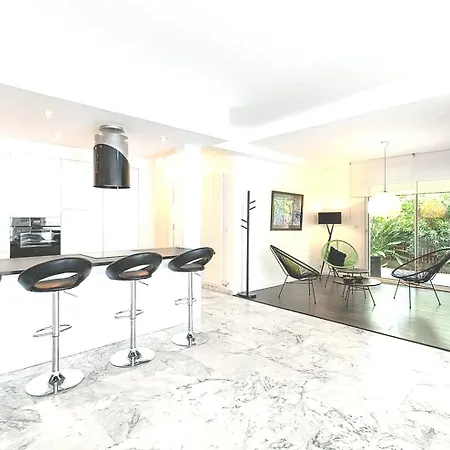 Вилла New Stylish House - Family Relax *